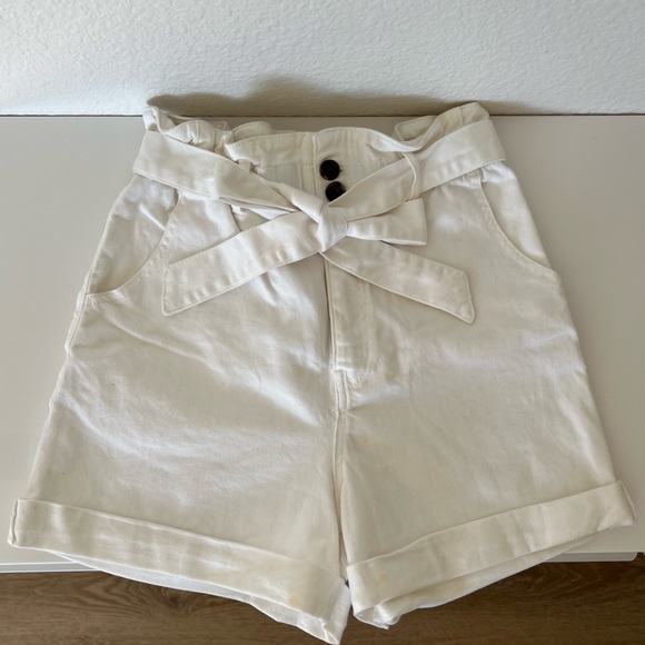 H&M Denim Paper Bag Shorts - Picture 1 of 7